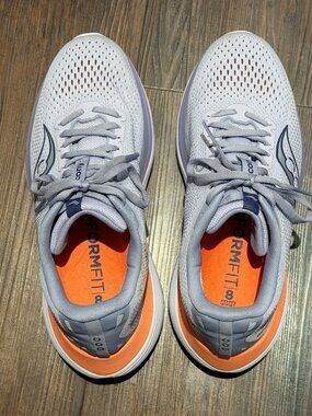 Saucony Running Shoes - gently used